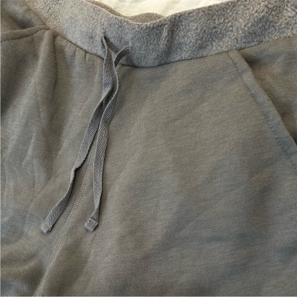 NWOT Free People Sweat Shorts Raw Hem - Picture 6 of 6